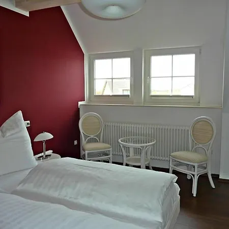 With 2 Bedrooms Dranske