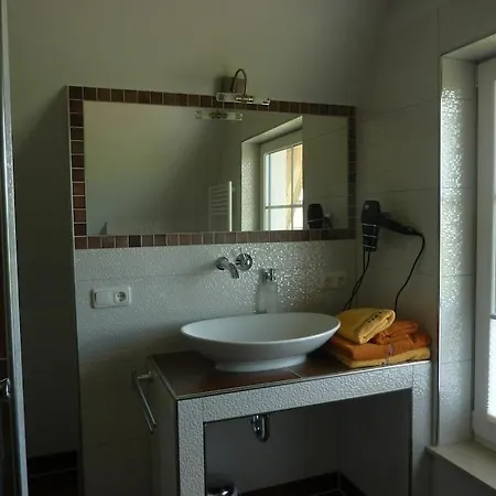 With 2 Bedrooms *